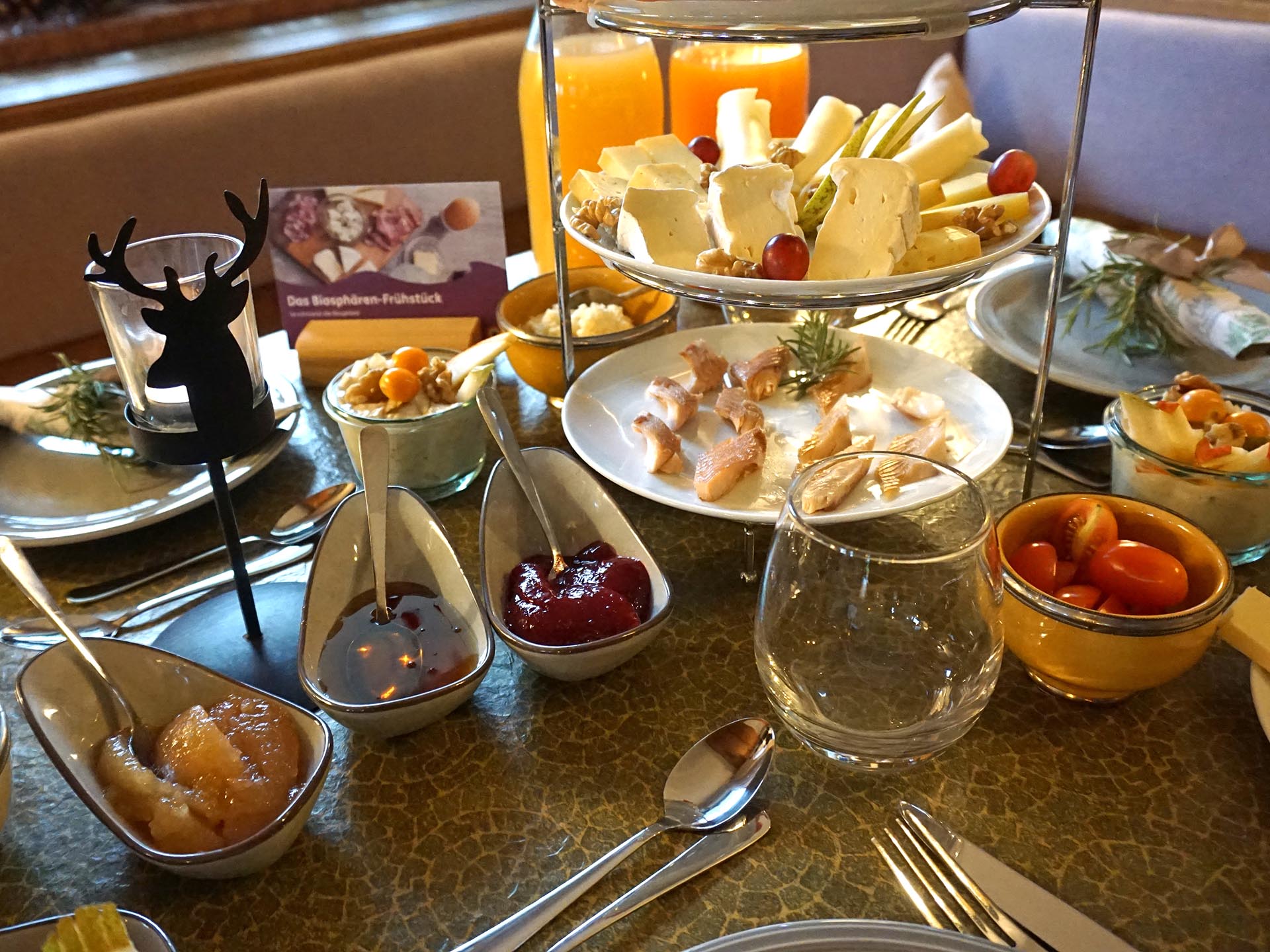 Verschiedene Produkte des Biosphärenfrühstücks