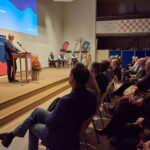 Regierungspräsident Dr. Konrad Schober auf der Bühne