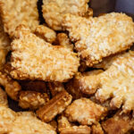 Frisch gebackenes pikantes Gebäck namens "Bergsteigerglück"