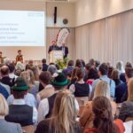 Dr. Peter Loreth und Dr. Roland Baier bei der Auszeichnungsveranstaltung der ersten Nationalpark- und Biosphärenschulen